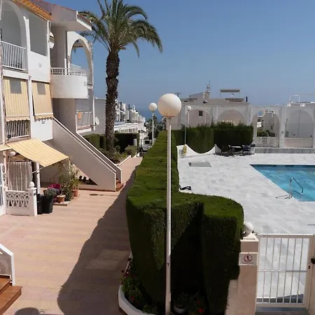Harmony Terrace Haven With Pool Appartamento *